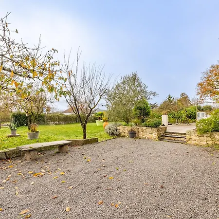 Charmante Longere La Mesliere 度假居 *