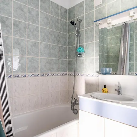 度假居 Charmante Longere La Mesliere *