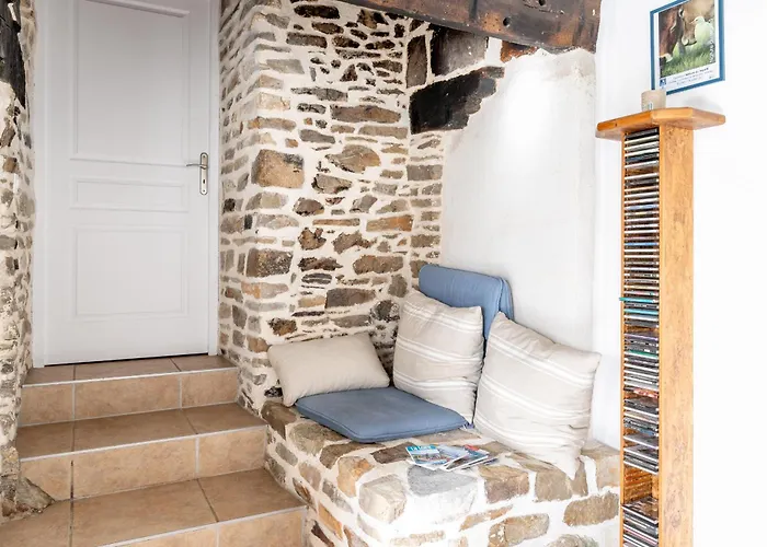 Feriehus Charmante Longere La Mesliere