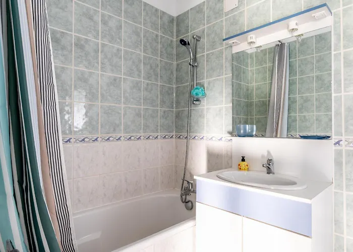 Feriehus Charmante Longere La Mesliere *