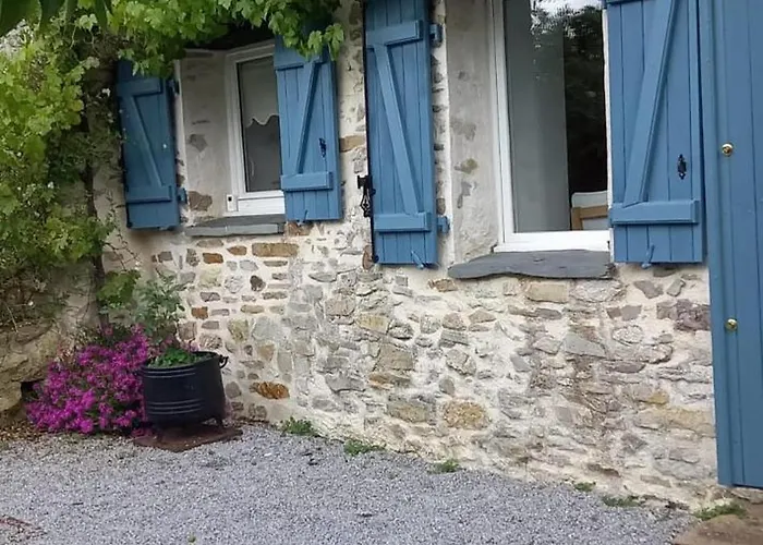 Charmante Longere La Mesliere Feriehus