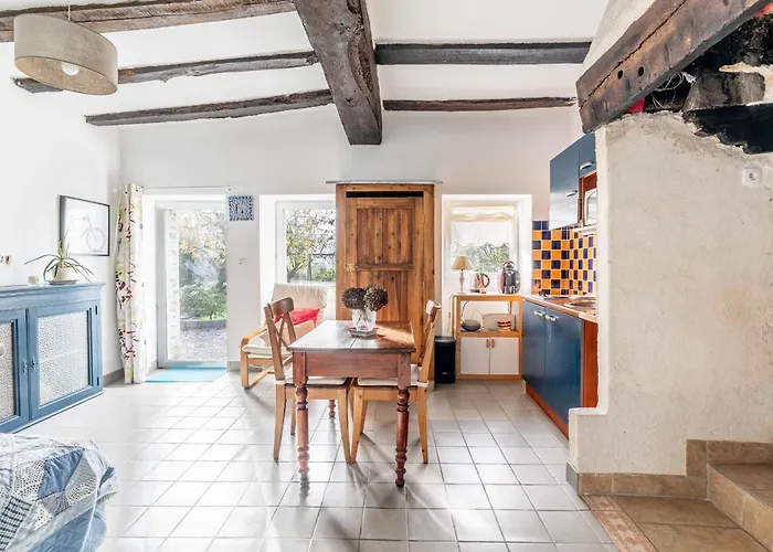 Charmante Longere La Mesliere